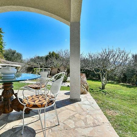 Light-Filled Home With Garden Near Beach Ανάβυσσος Εξωτερικό φωτογραφία